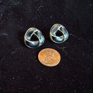 Black Retro Earrings